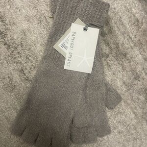 Barefoot Dreams CozyChic Lite Fingerless Gloves